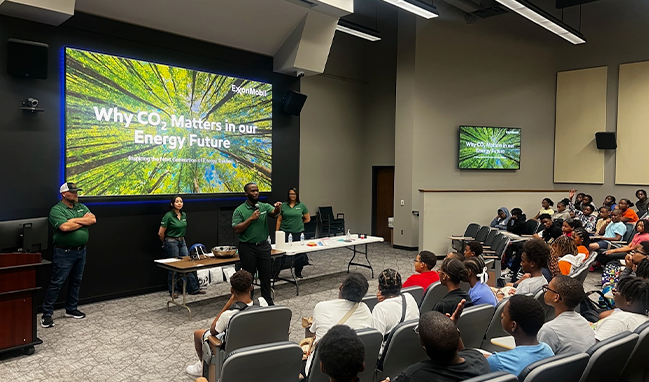 ExxonMobil-participates-in-Southern-University-Carbon-STEM-Camp